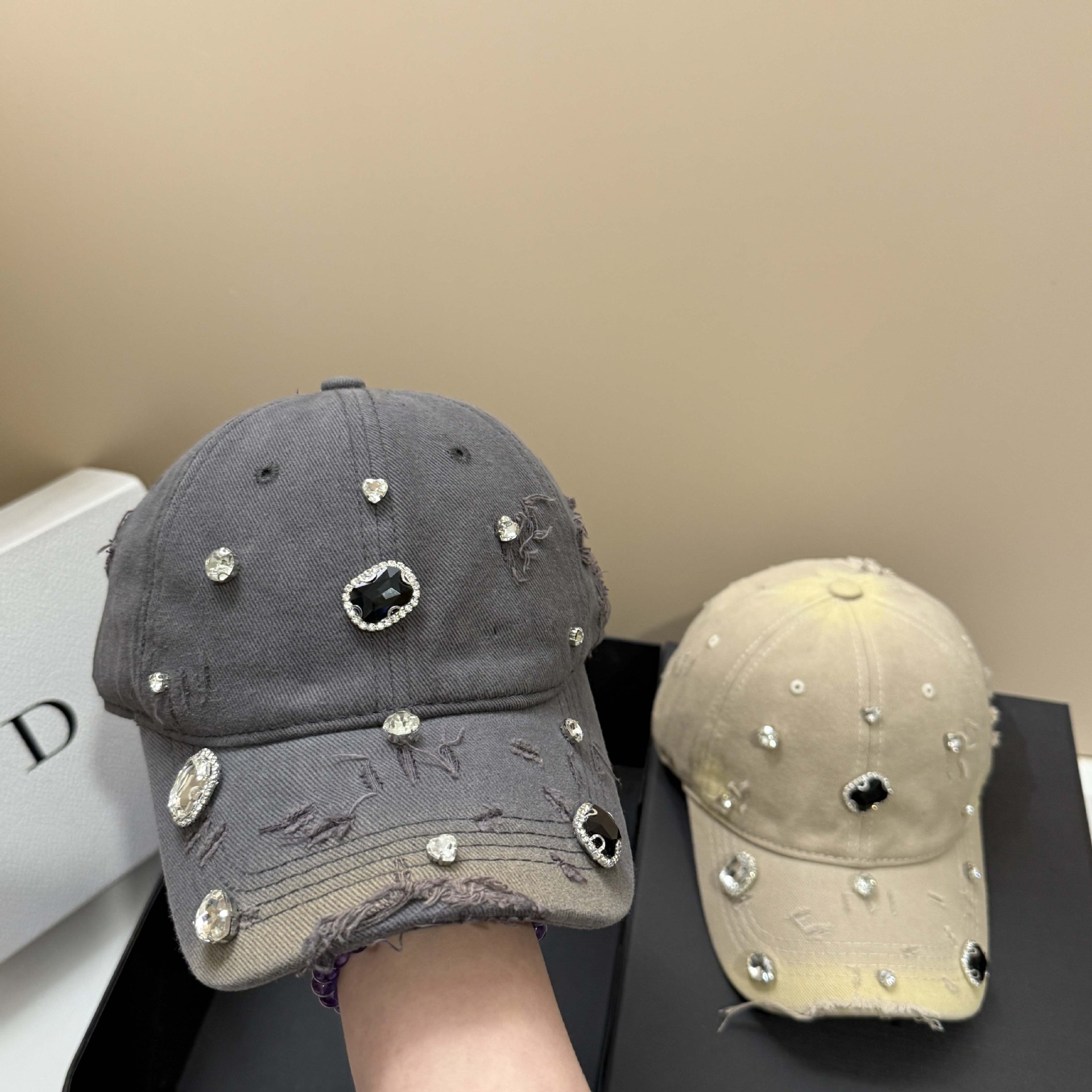 高級ラインストーン穴綿洗浄野球帽ファッションストリートヒップ - Streetwear Brand Beanie のレビューと価格